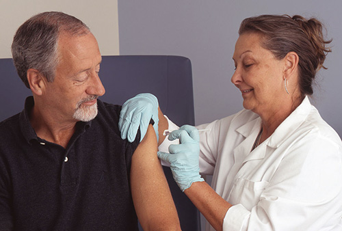 vaccination d'un senior